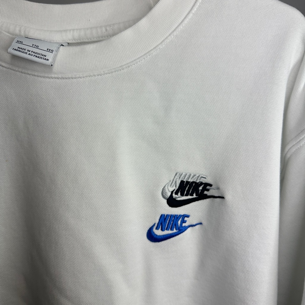 Nike Men's White Crewneck Multicolor Swoosh Embroidered Logos XXL Sweatshirt - Picture 5 of 10